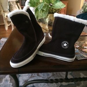 CONVERSE SUEDE BOOTS NWOB